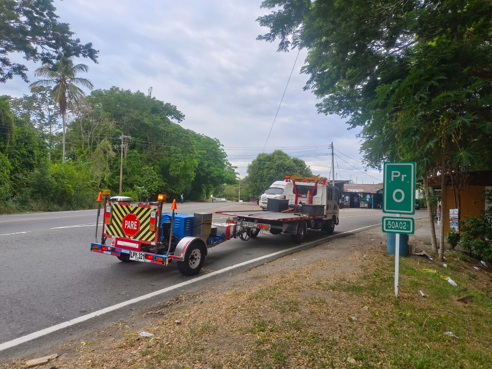 fwd gipsas en campo carretera midiendo